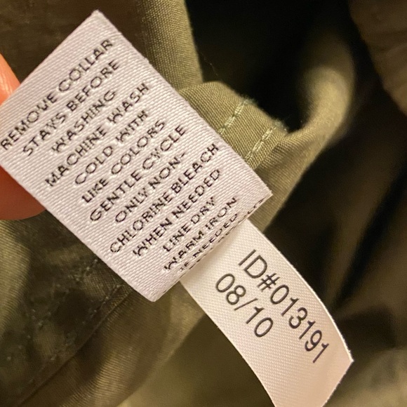 NWT! EXPRESS fitted MK2 olive button up shirt Small 14-14.5” stretch cotton - Picture 10 of 11